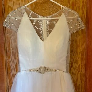 Dazzling Wedding Gown